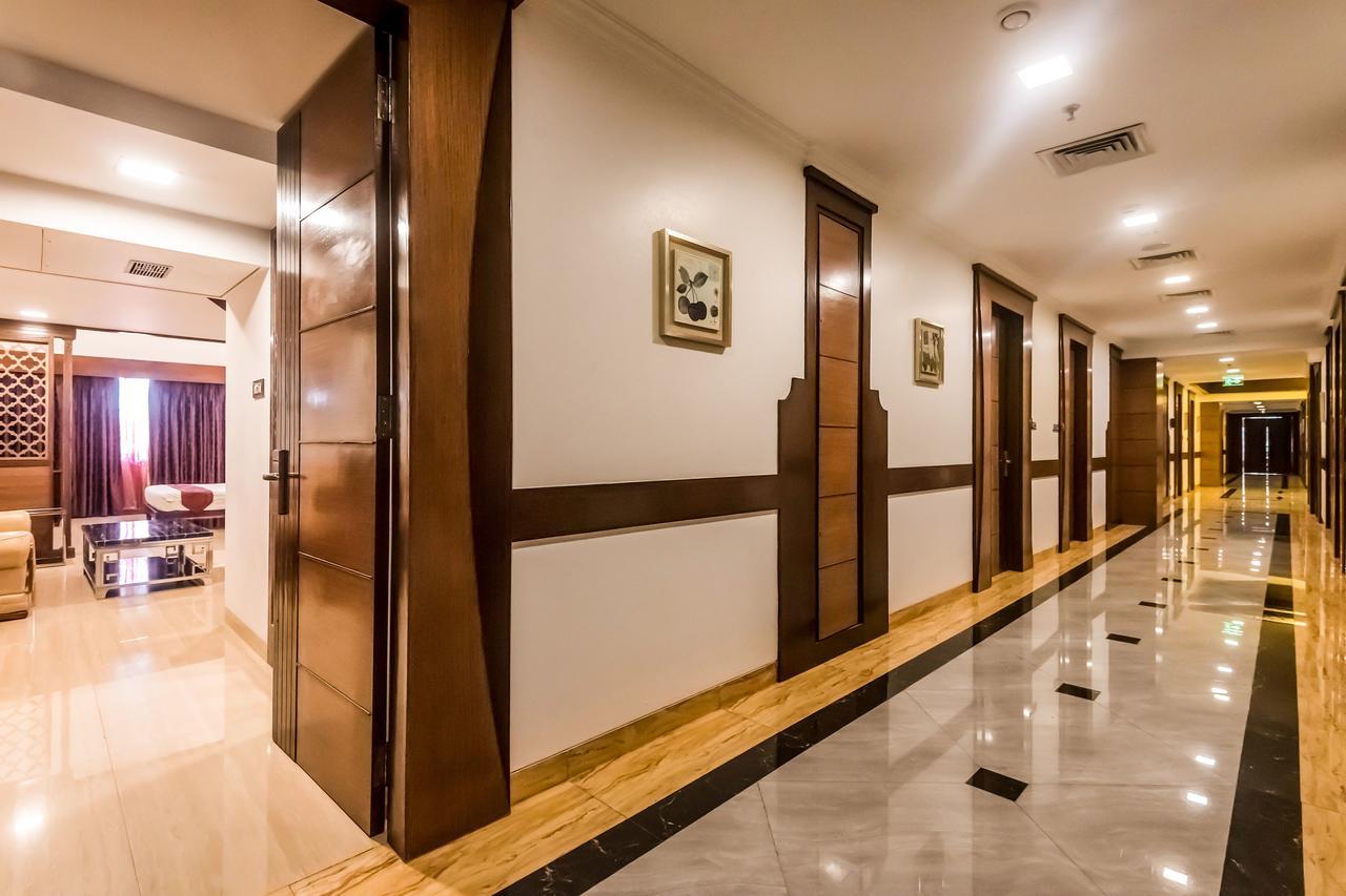 Golden Chariot Vasai Hotel Luaran gambar
