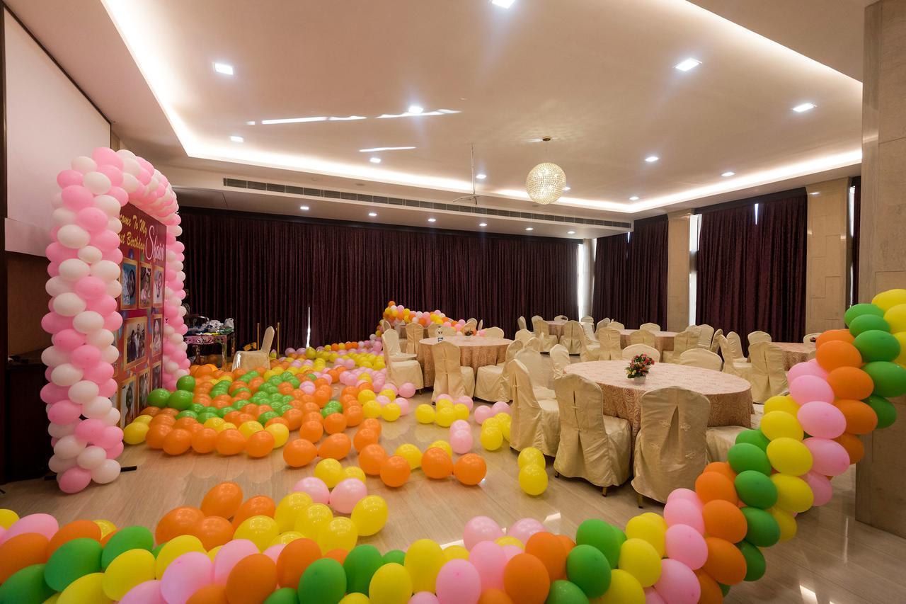 Golden Chariot Vasai Hotel Luaran gambar