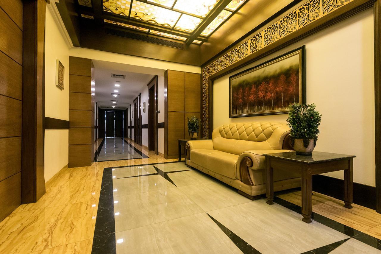 Golden Chariot Vasai Hotel Luaran gambar