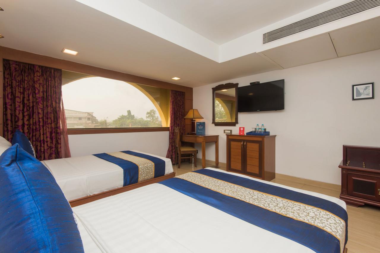 Golden Chariot Vasai Hotel Luaran gambar
