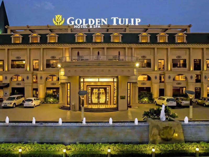 Golden Chariot Vasai Hotel Luaran gambar
