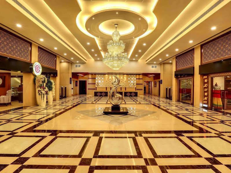 Golden Chariot Vasai Hotel Luaran gambar